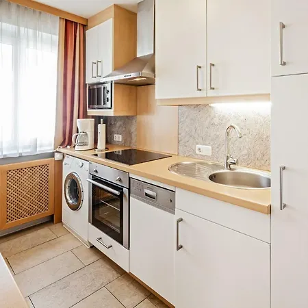 Rohani Apartment *